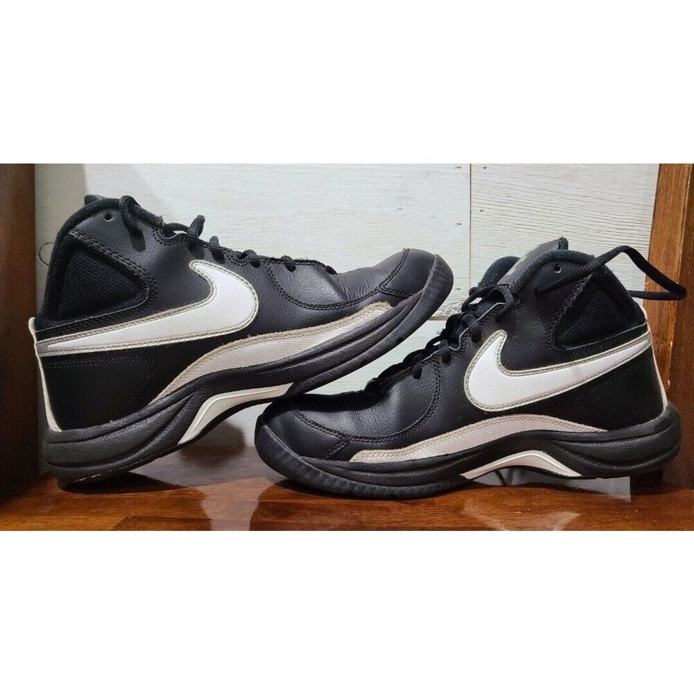 NIke The Overplay VII Basketball Shoes Black White Mens Size 8 511372-010